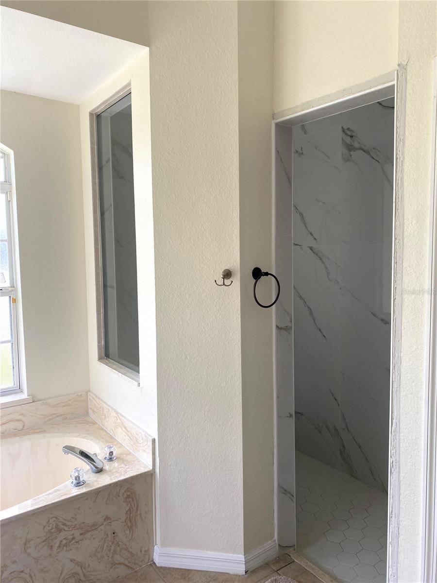 Image 17 of 60 For 5540 Allamanda Avenue