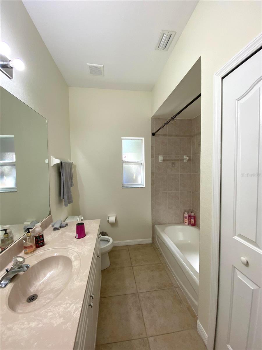 Image 28 of 60 For 5540 Allamanda Avenue