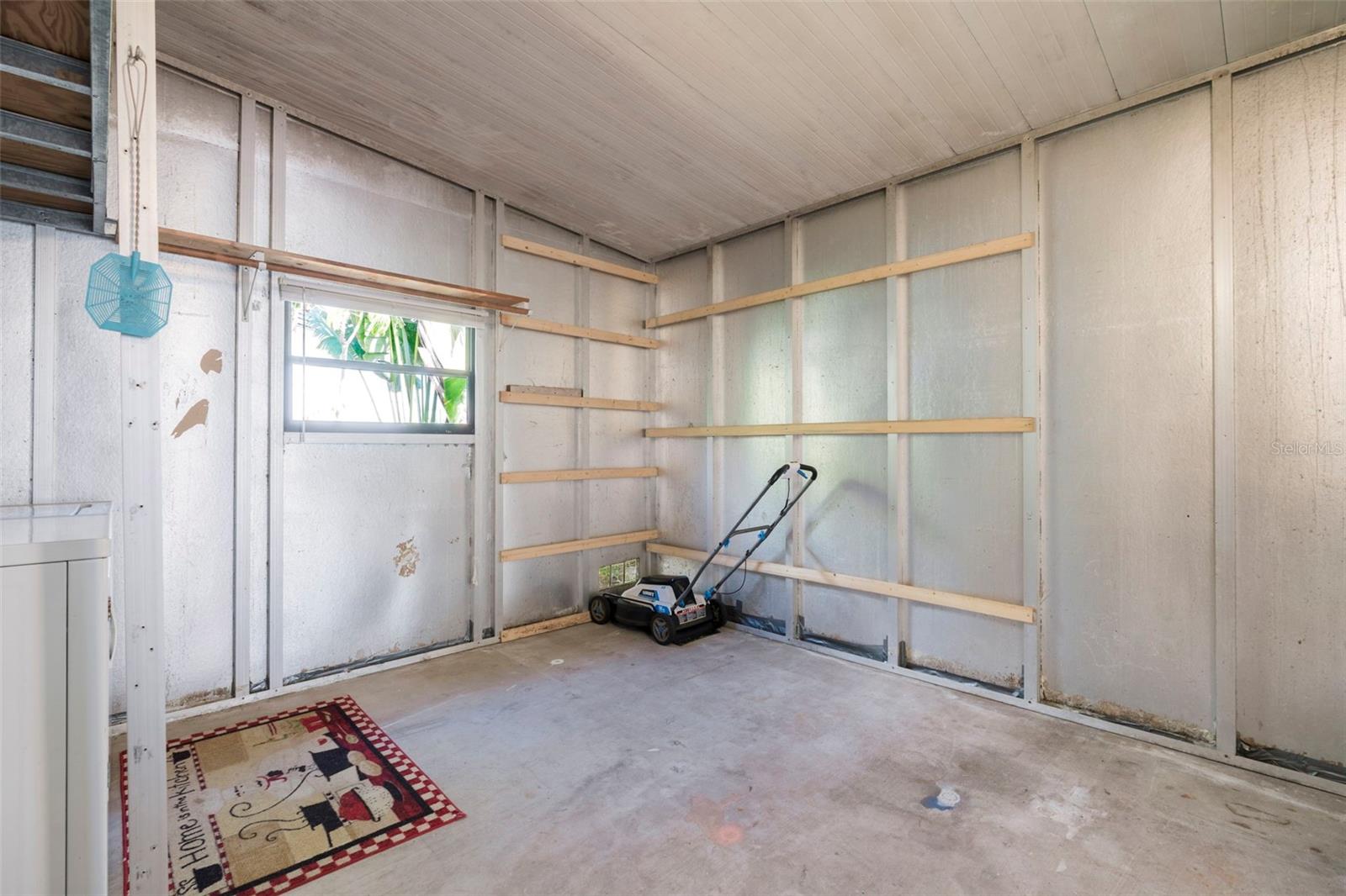 Image 15 of 59 For 297 Anchors Way