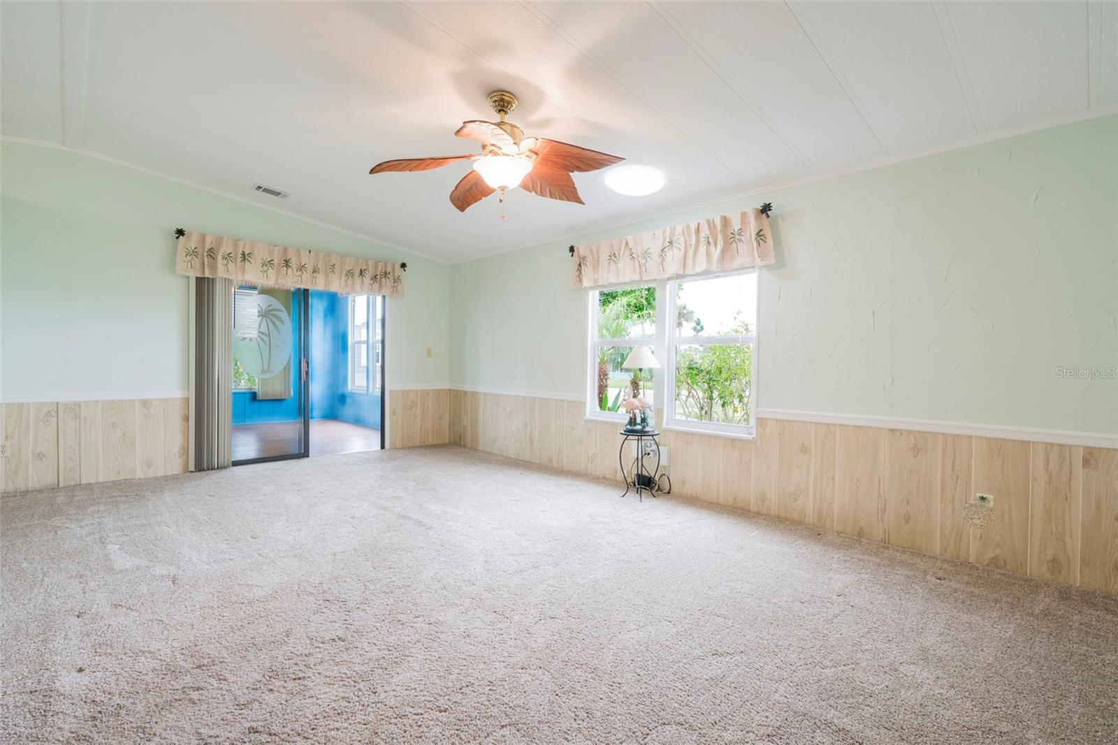 Image 27 of 59 For 297 Anchors Way