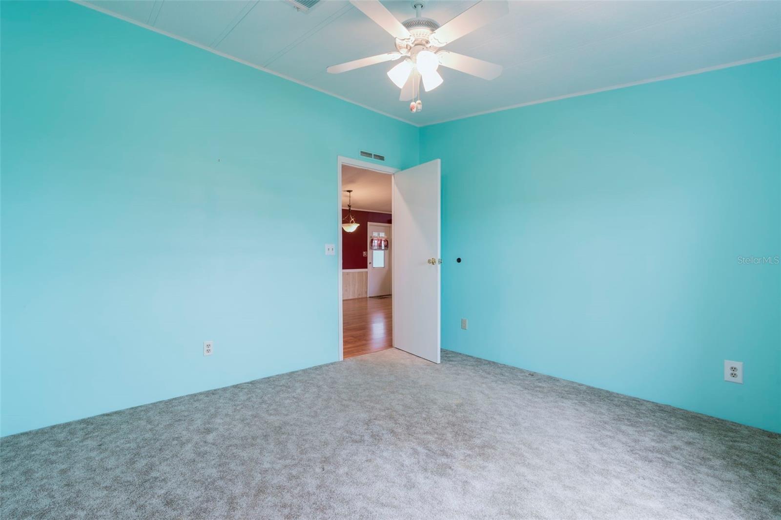 Image 35 of 59 For 297 Anchors Way