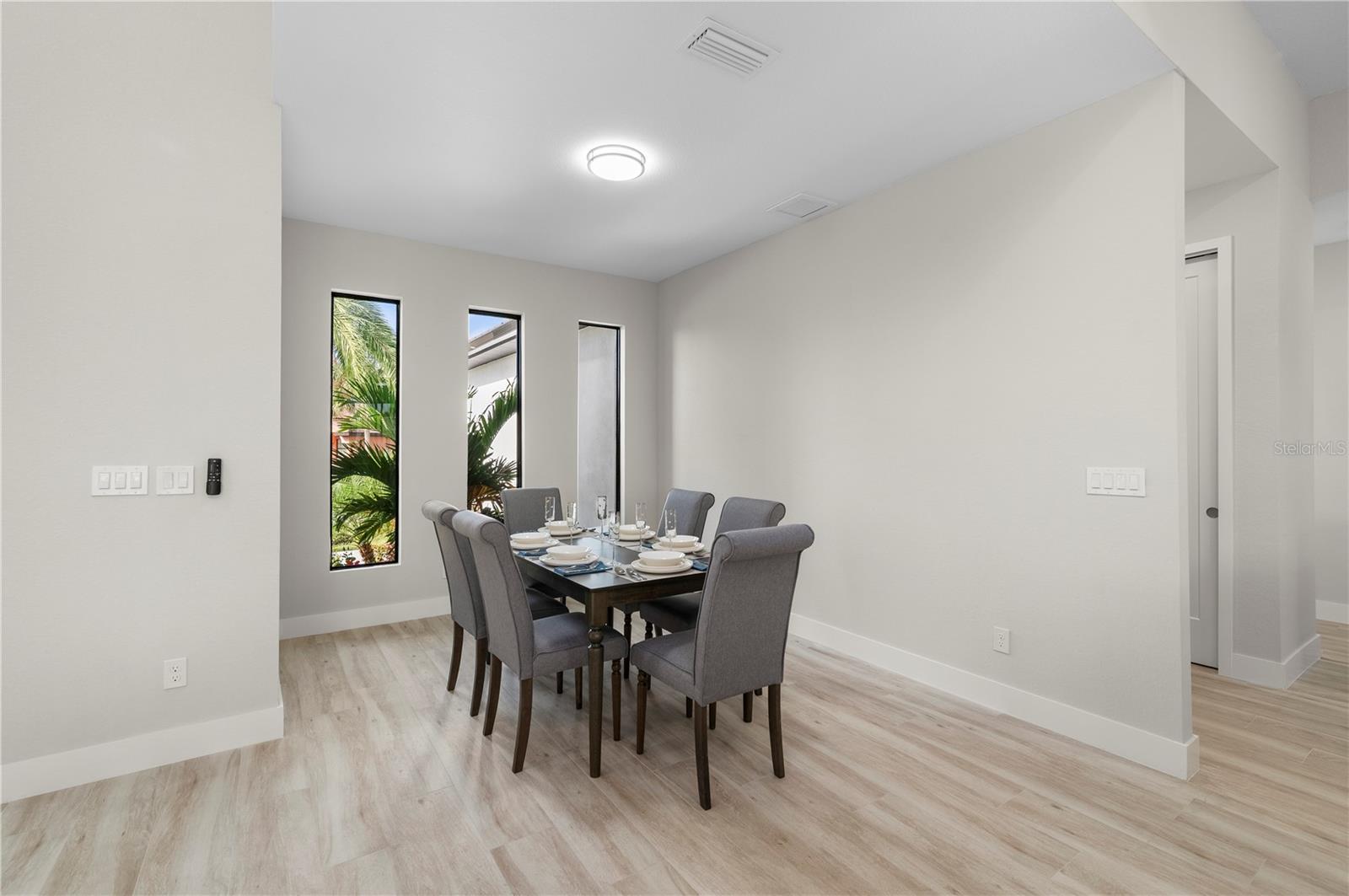 Image 10 of 76 For 198 Gulfview Road