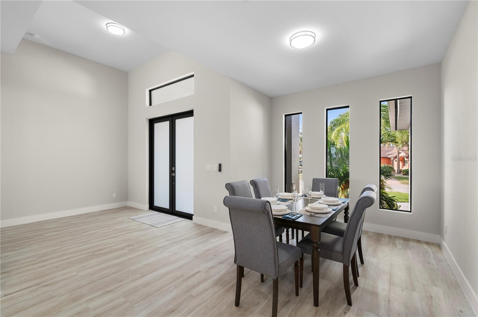 Image 11 of 76 For 198 Gulfview Road