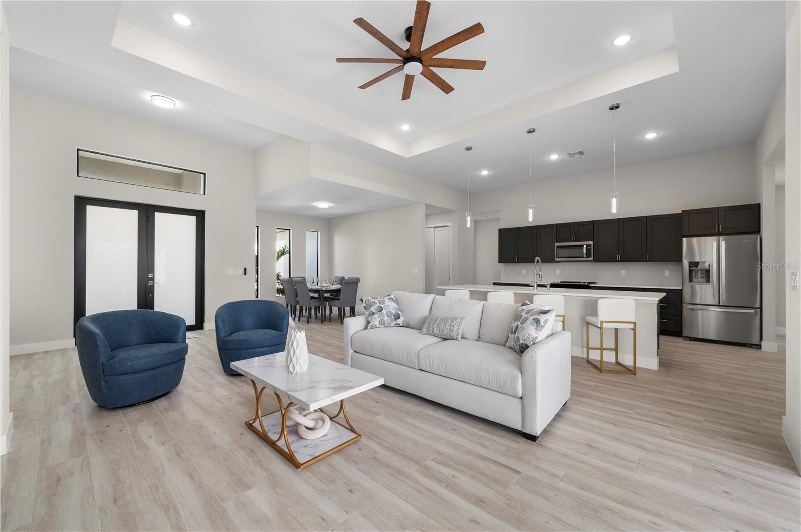 Image 14 of 76 For 198 Gulfview Road