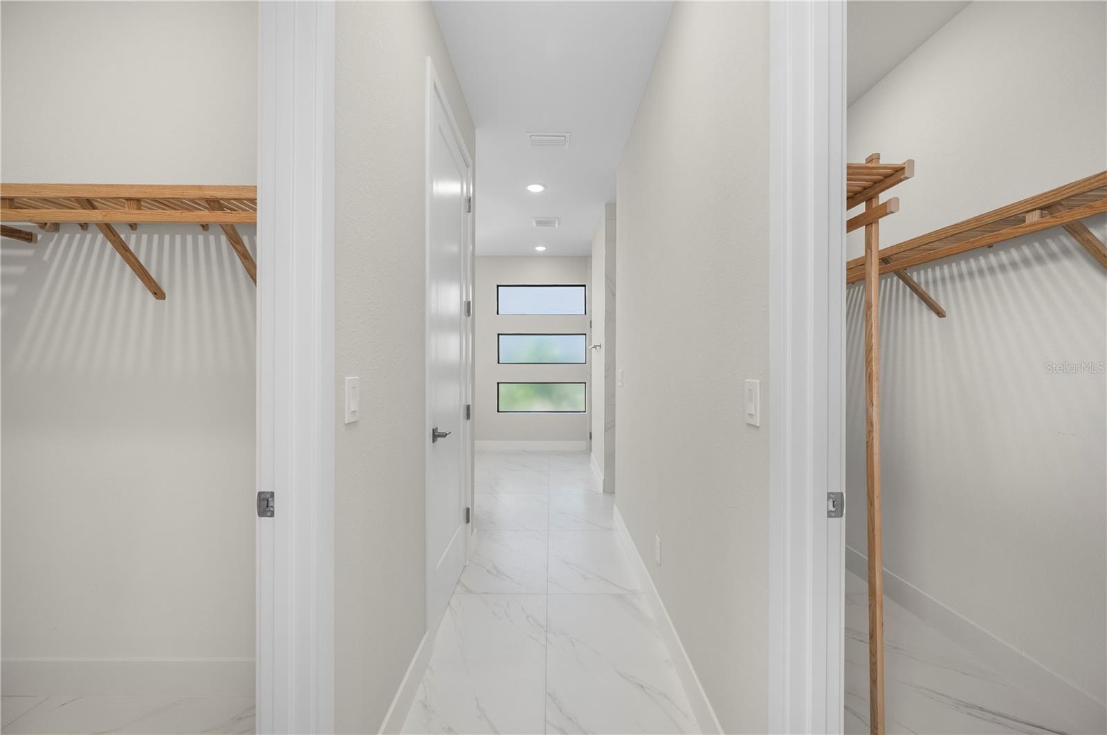 Image 26 of 76 For 198 Gulfview Road