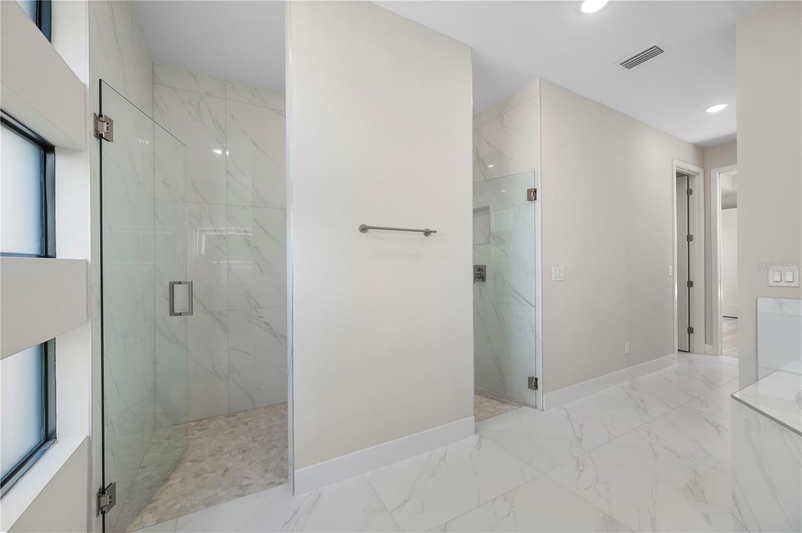 Image 29 of 76 For 198 Gulfview Road