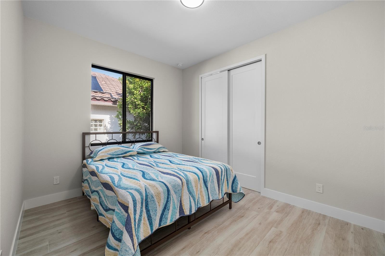 Image 39 of 76 For 198 Gulfview Road