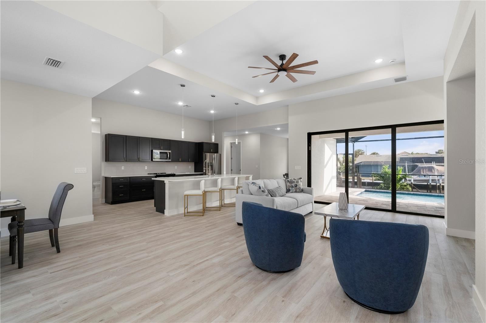 Image 9 of 76 For 198 Gulfview Road