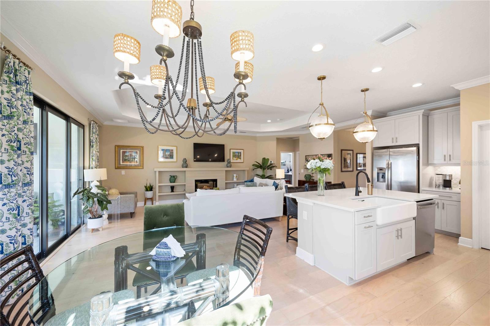 Image 14 of 69 For 228 Ariano Avenue