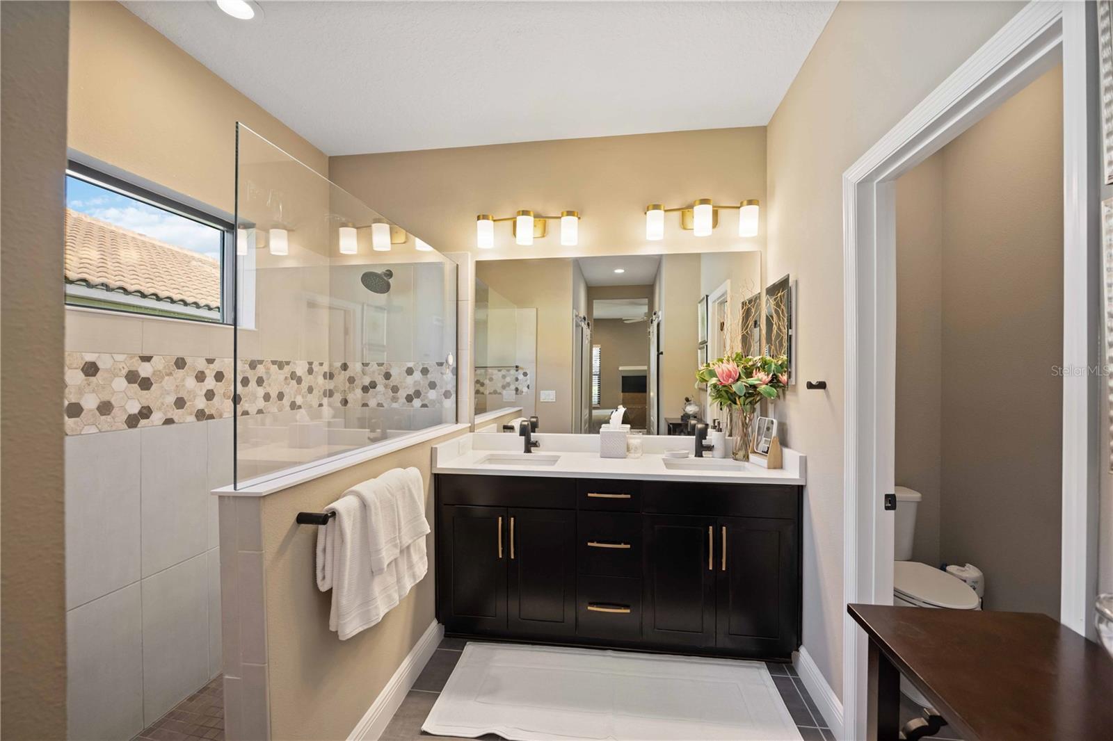 Image 28 of 69 For 228 Ariano Avenue