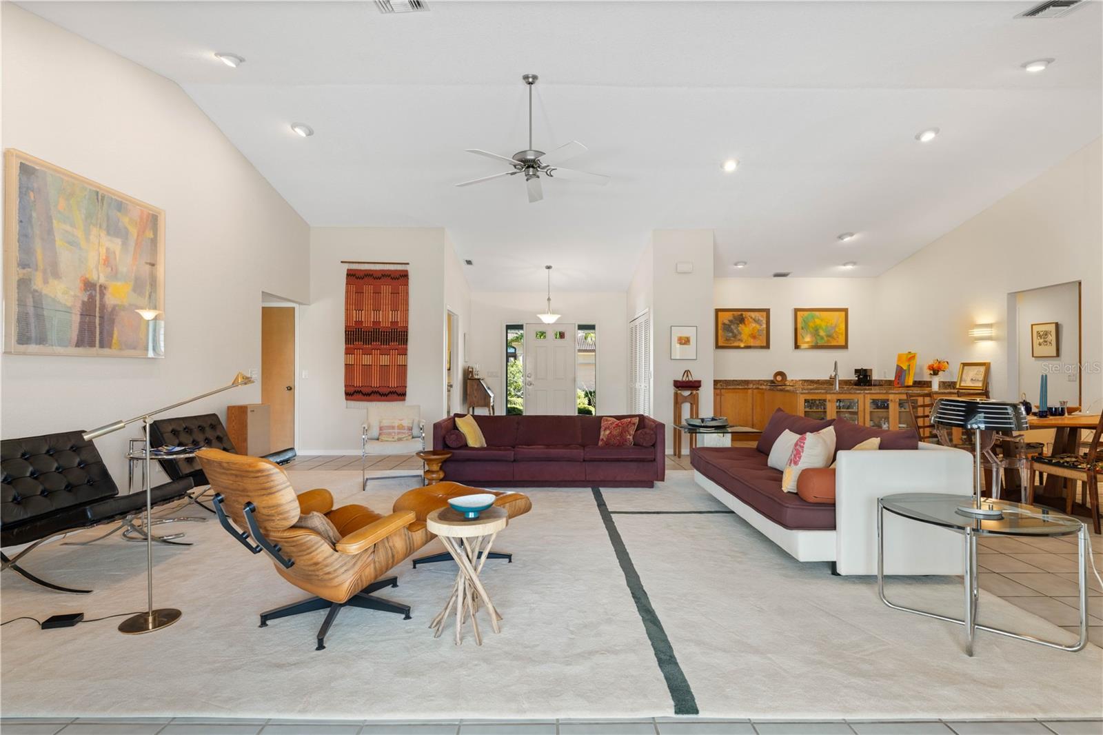 Image 27 of 79 For 2434 Flora Lane