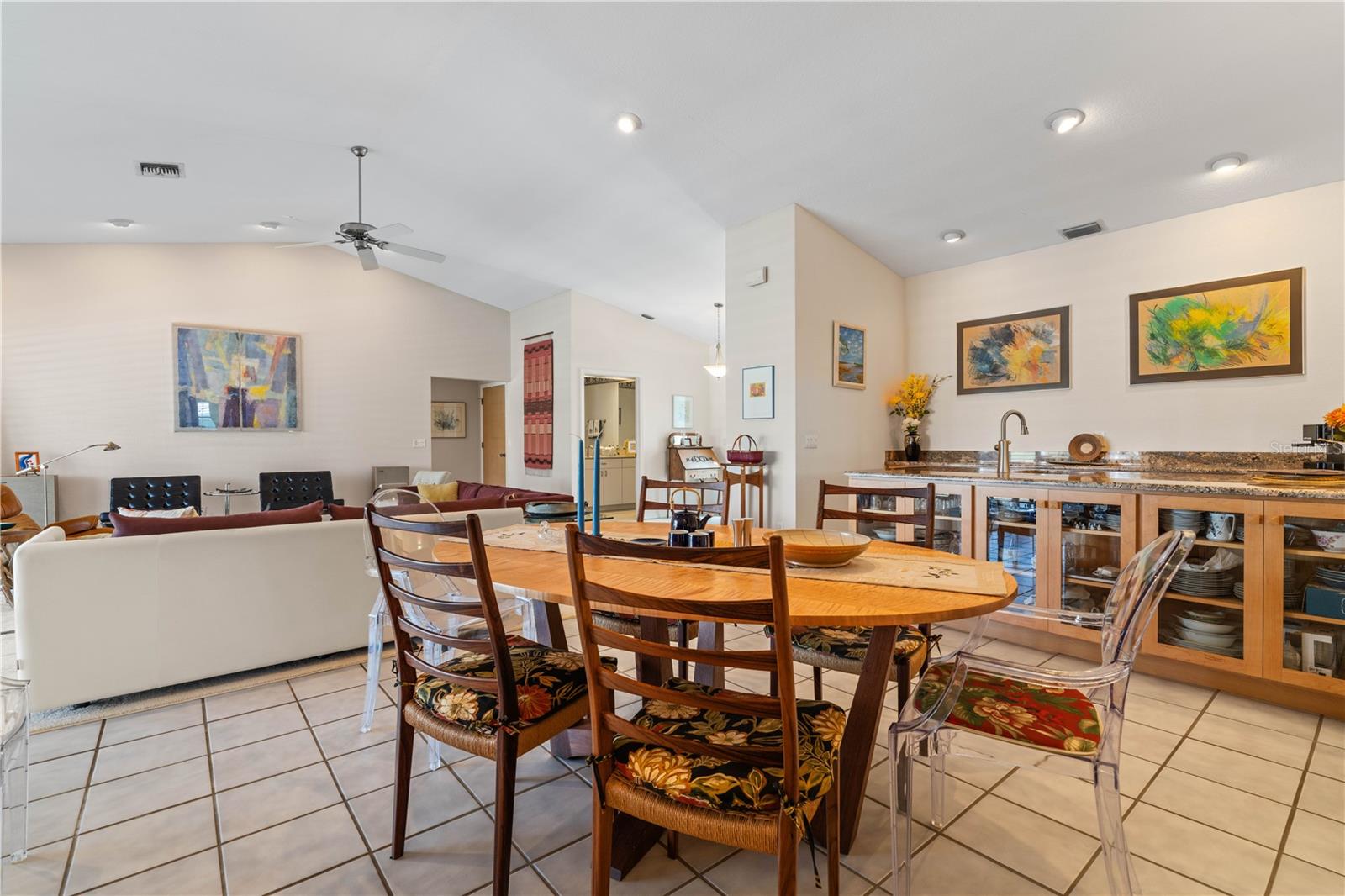 Image 34 of 79 For 2434 Flora Lane