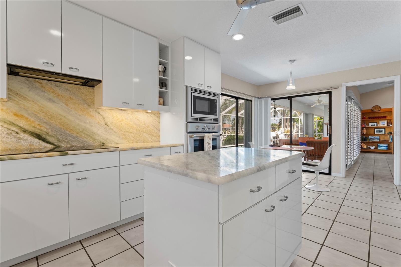 Image 37 of 79 For 2434 Flora Lane