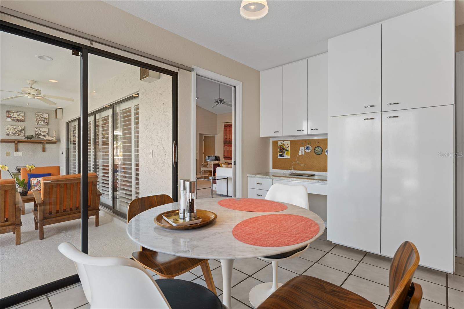 Image 40 of 79 For 2434 Flora Lane