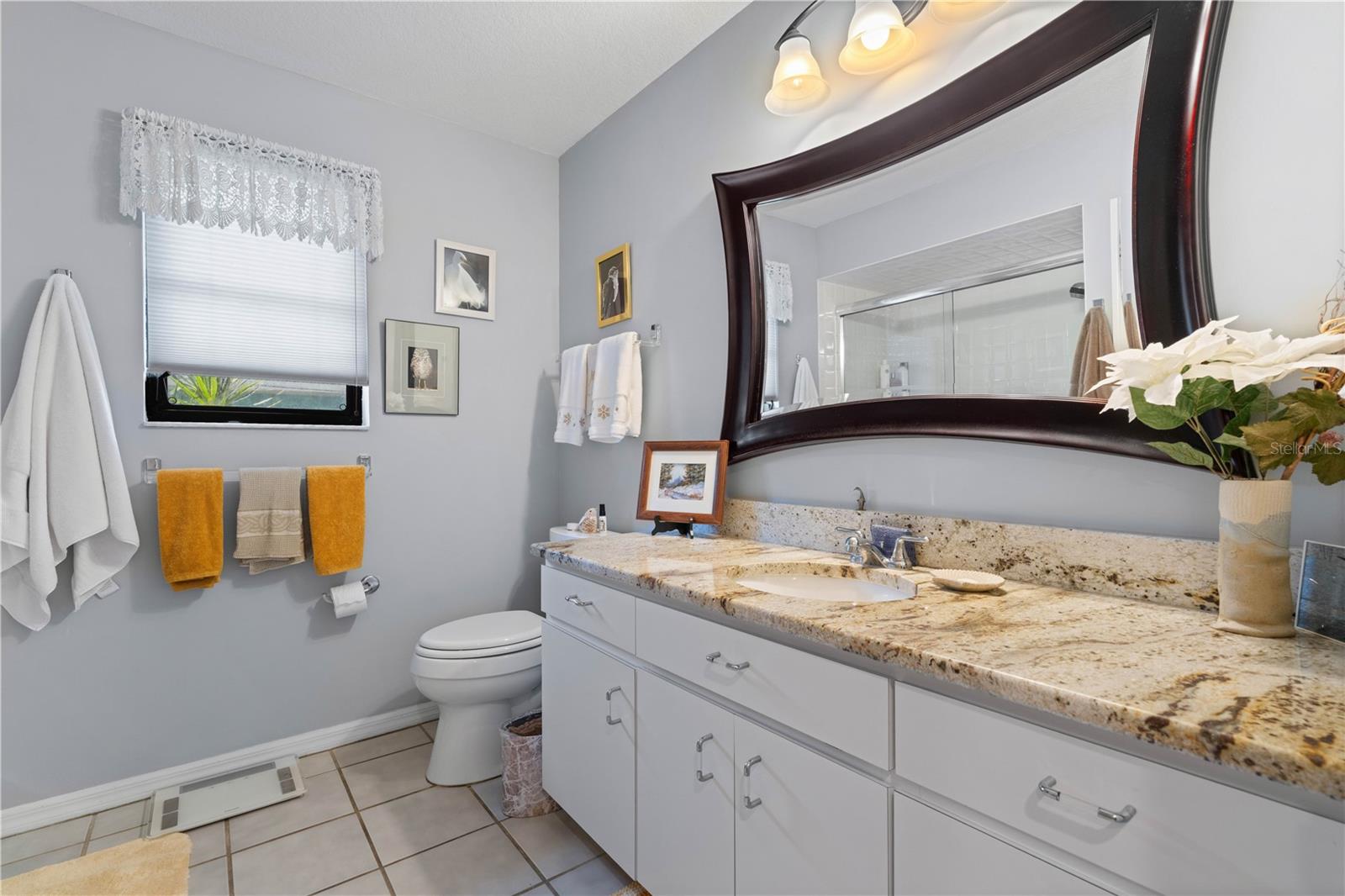 Image 53 of 79 For 2434 Flora Lane