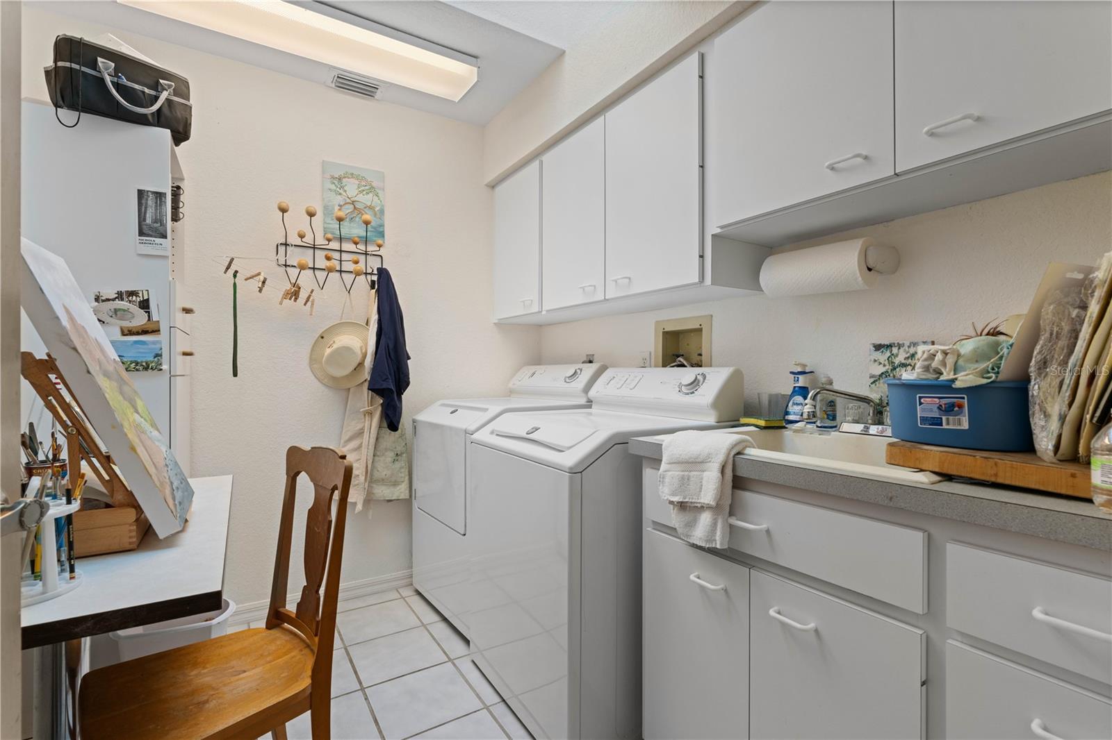 Image 58 of 79 For 2434 Flora Lane