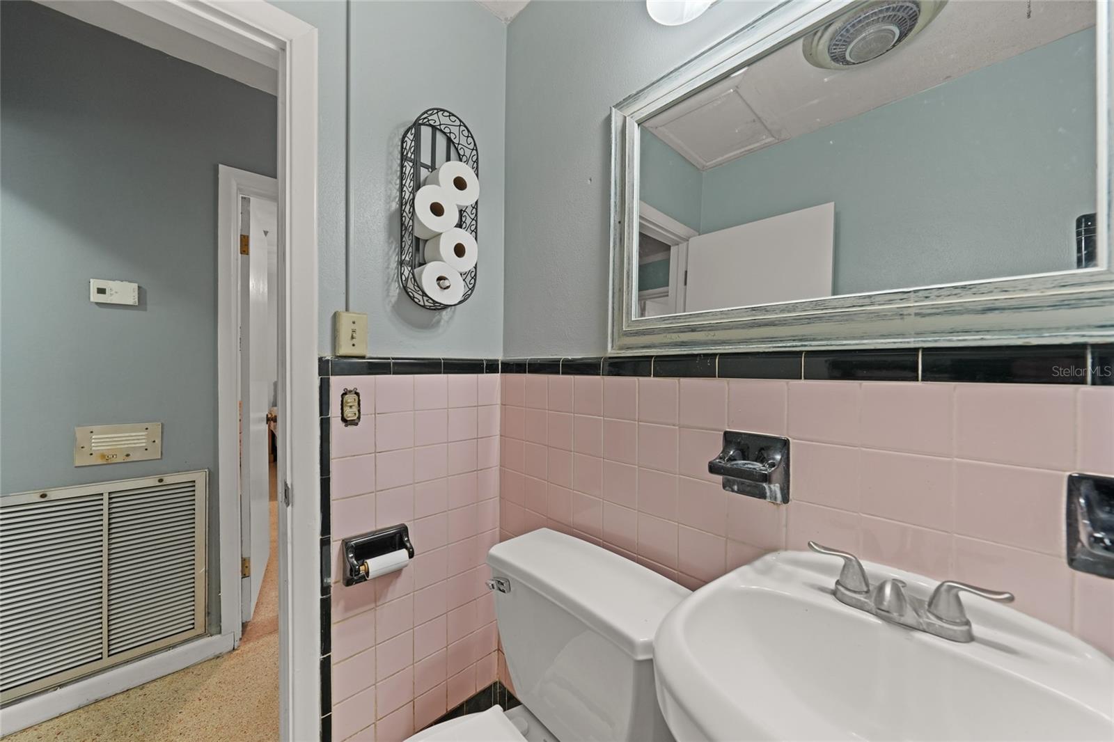 Image 24 of 30 For 203 Volusia Avenue