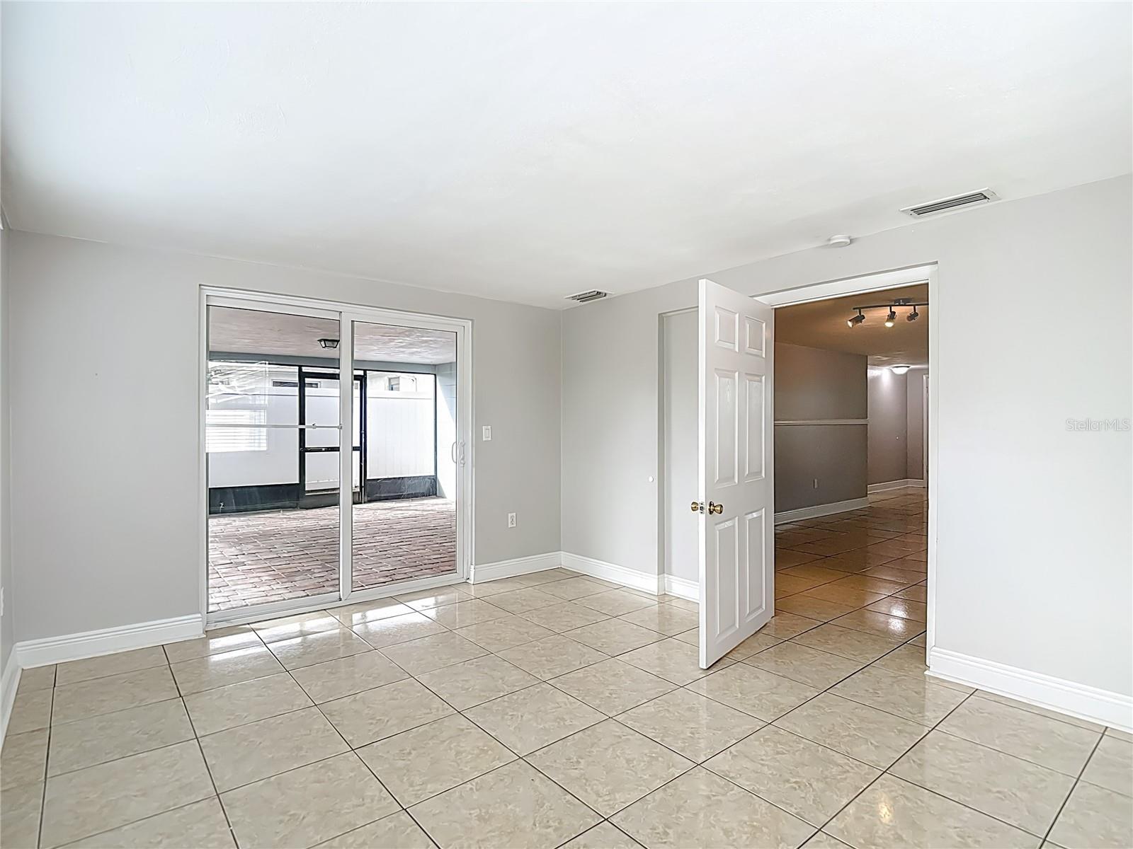 Image 17 of 40 For 11234 Yewtree Avenue