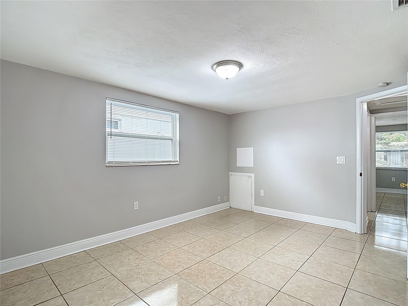 Image 21 of 40 For 11234 Yewtree Avenue