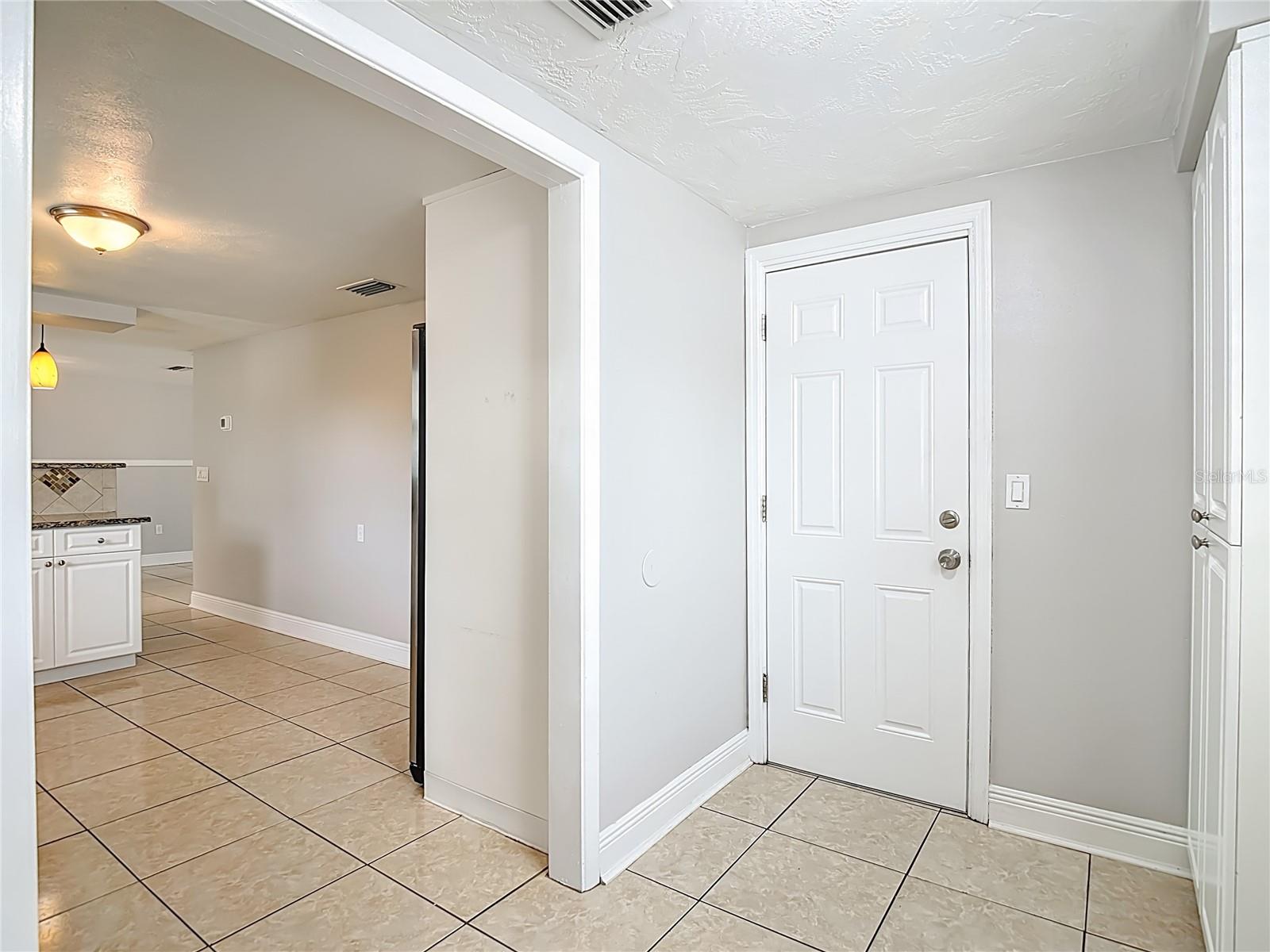 Image 30 of 40 For 11234 Yewtree Avenue