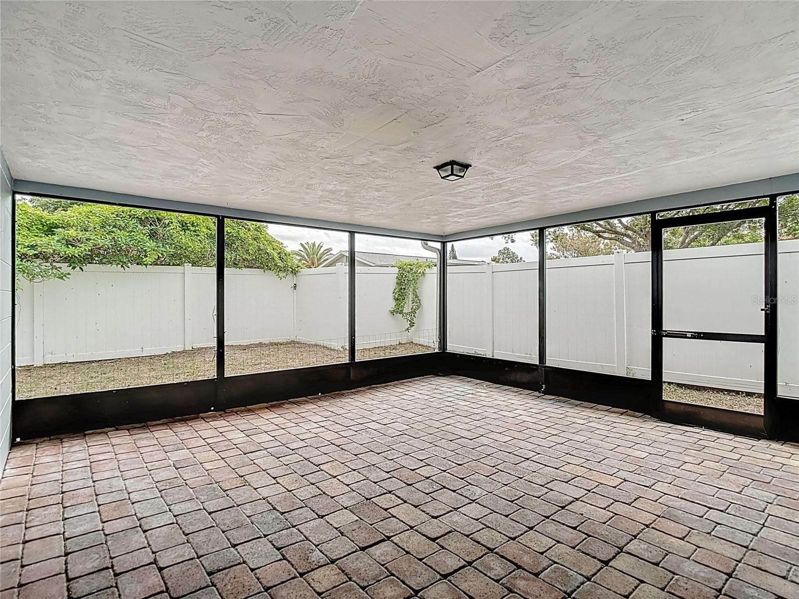 Image 33 of 40 For 11234 Yewtree Avenue