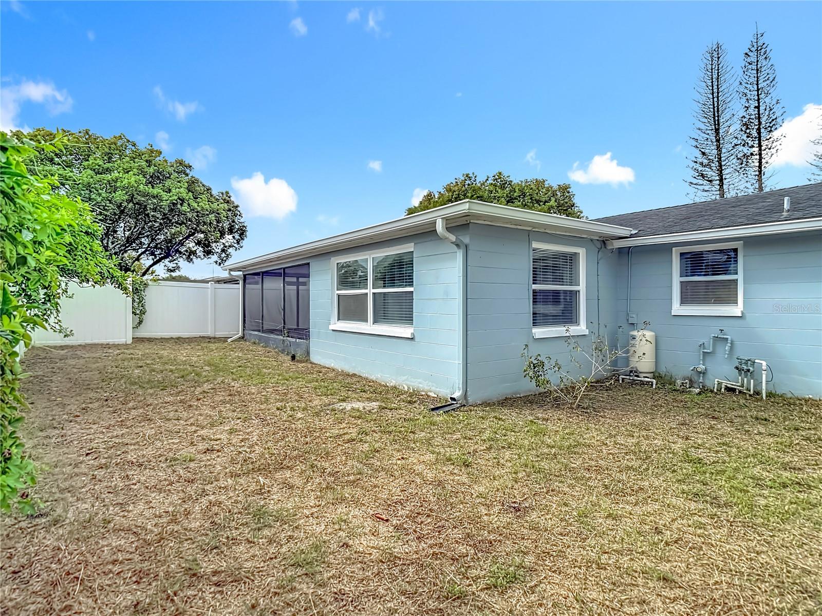 Image 37 of 40 For 11234 Yewtree Avenue