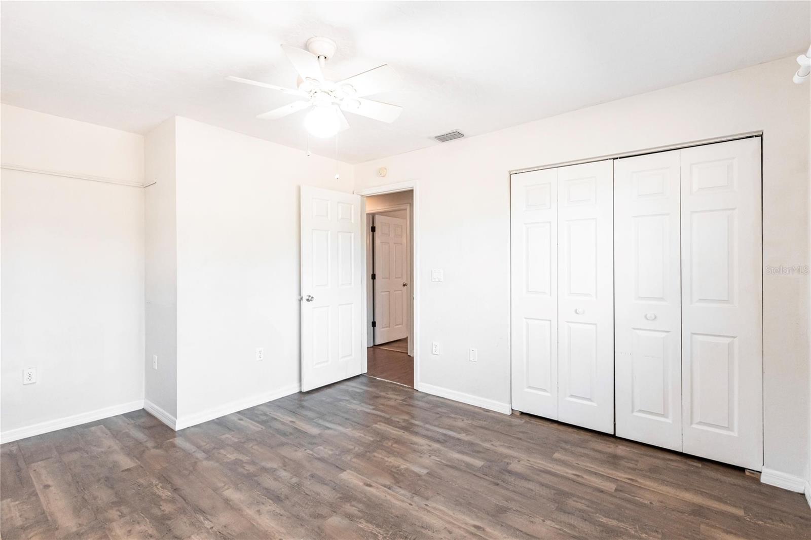 Image 30 of 51 For 5301 Sabal Palm Lane