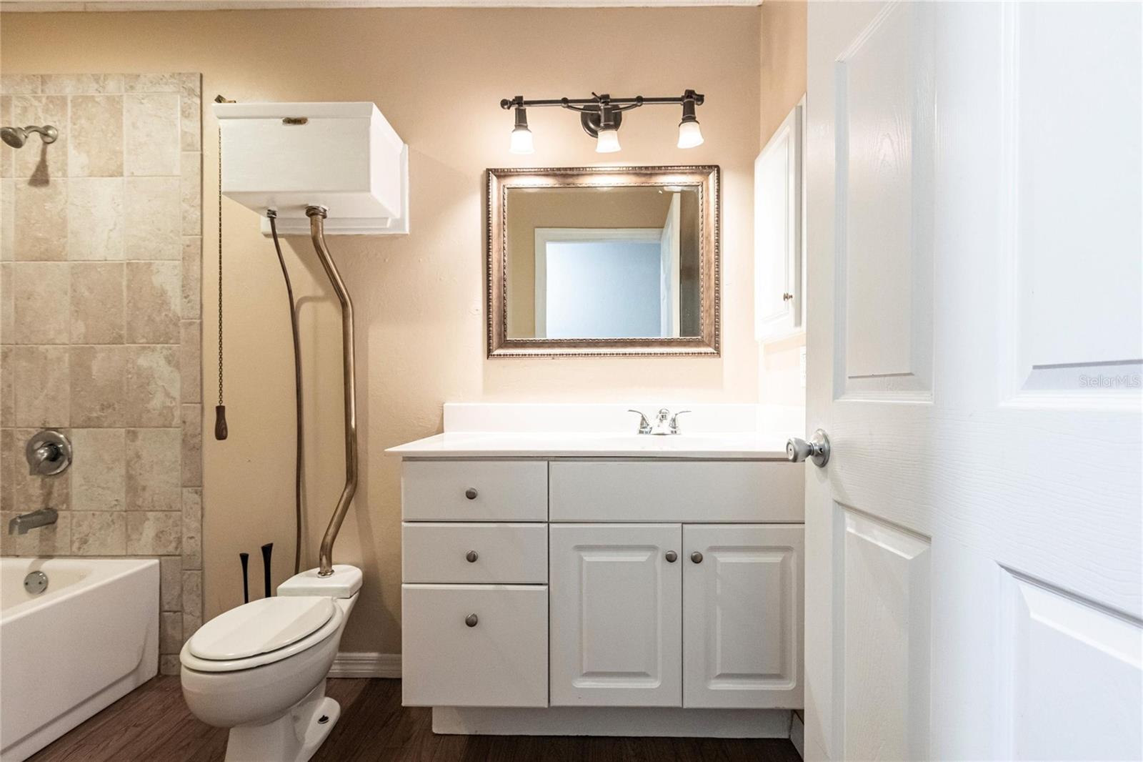 Image 32 of 51 For 5301 Sabal Palm Lane