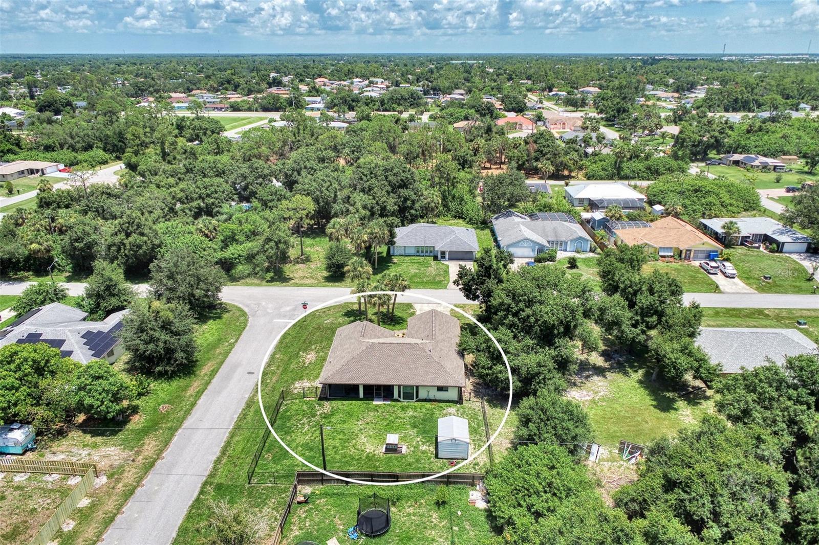 Image 42 of 53 For 23255 Burlingame Avenue