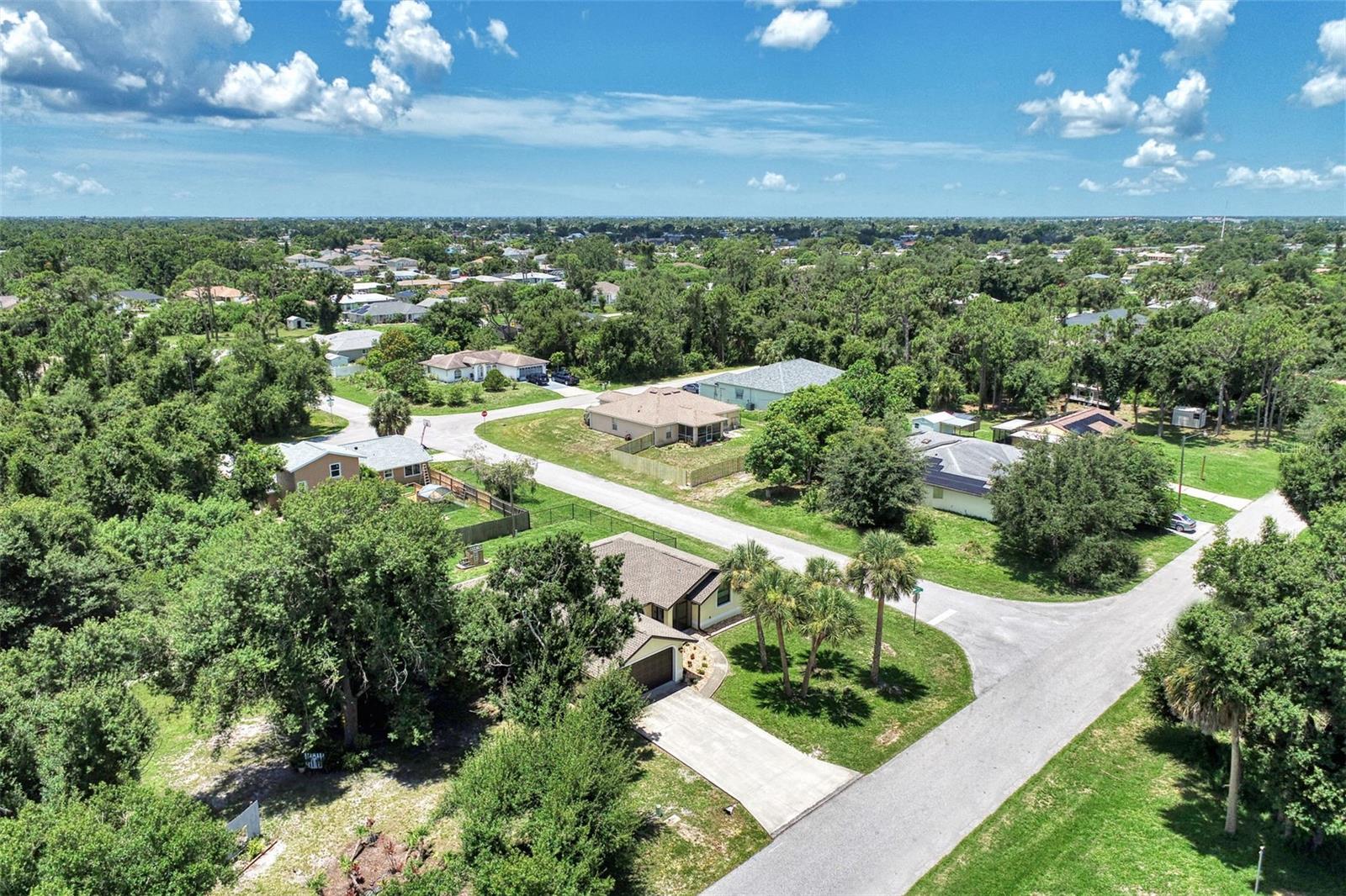 Image 50 of 53 For 23255 Burlingame Avenue