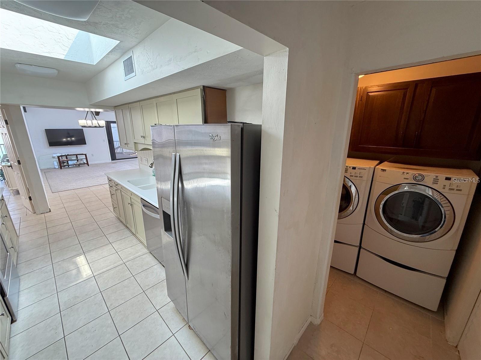 Image 20 of 45 For 25188 Marion Avenue 1