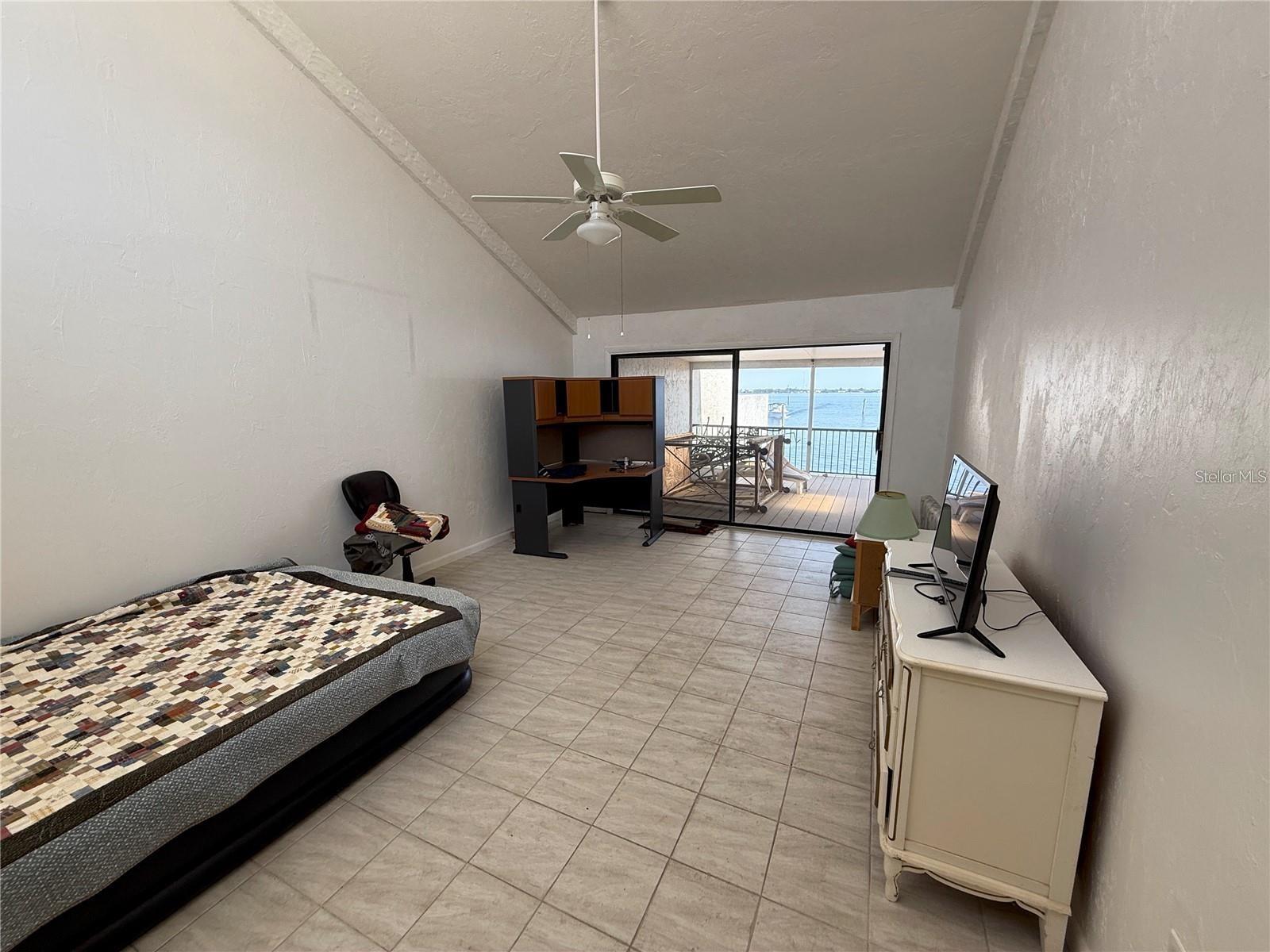 Image 24 of 45 For 25188 Marion Avenue 1