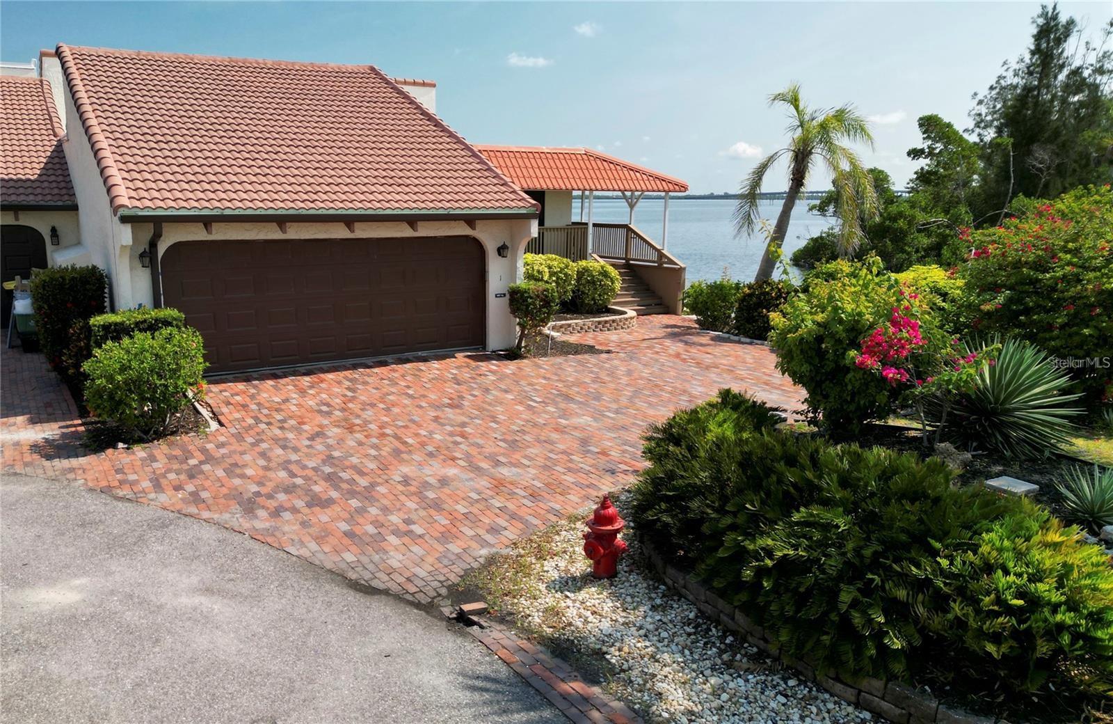 Image 7 of 45 For 25188 Marion Avenue 1