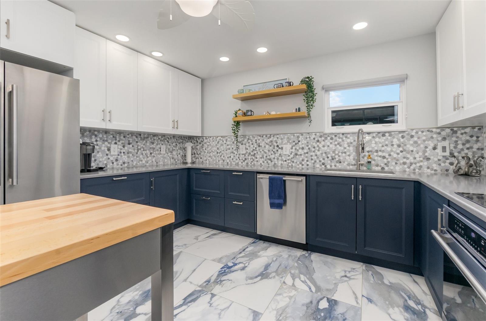 Image 16 of 43 For 1661 Swan Terrace