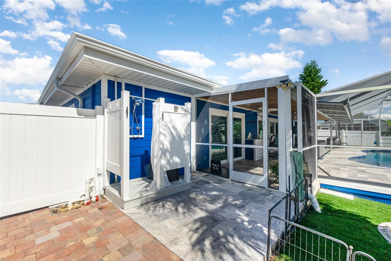 Image 33 of 43 For 1661 Swan Terrace