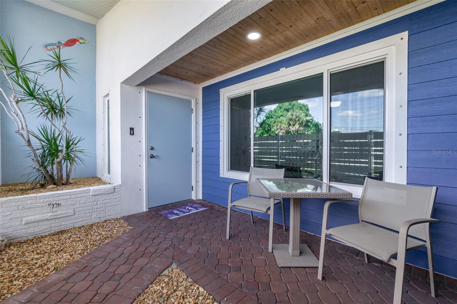 Image 7 of 43 For 1661 Swan Terrace