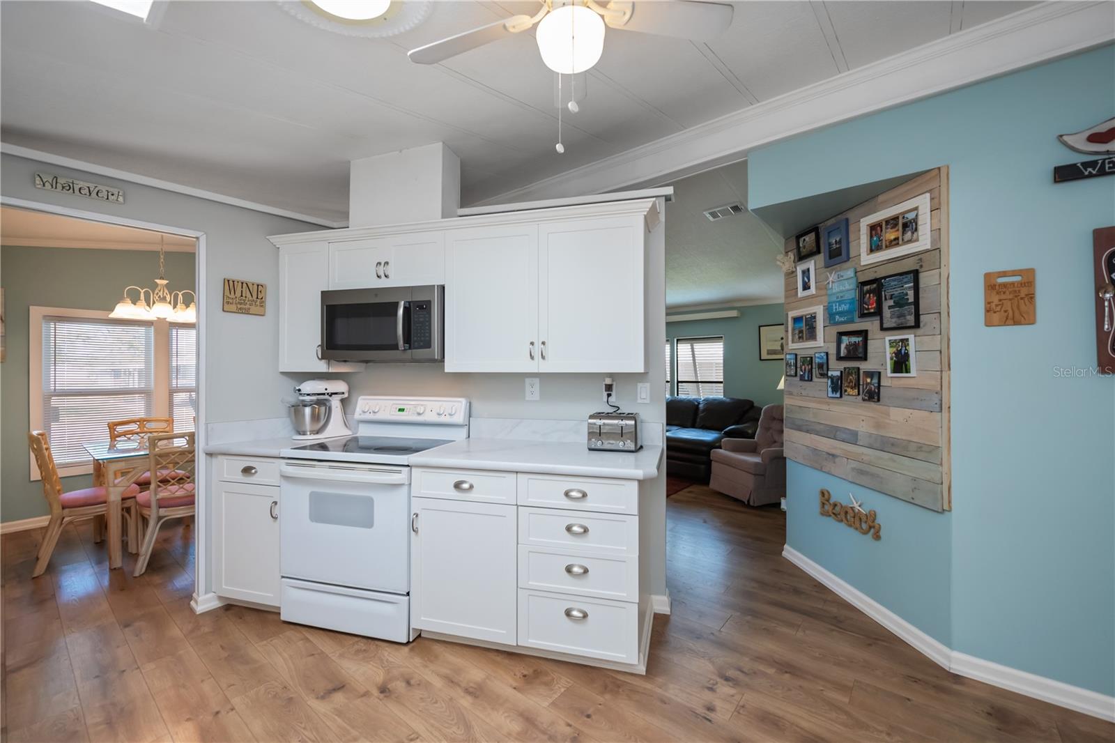 Image 12 of 56 For 715 Tangerine Woods Boulevard