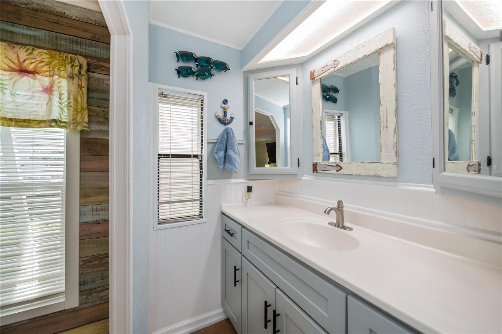 Image 23 of 56 For 715 Tangerine Woods Boulevard