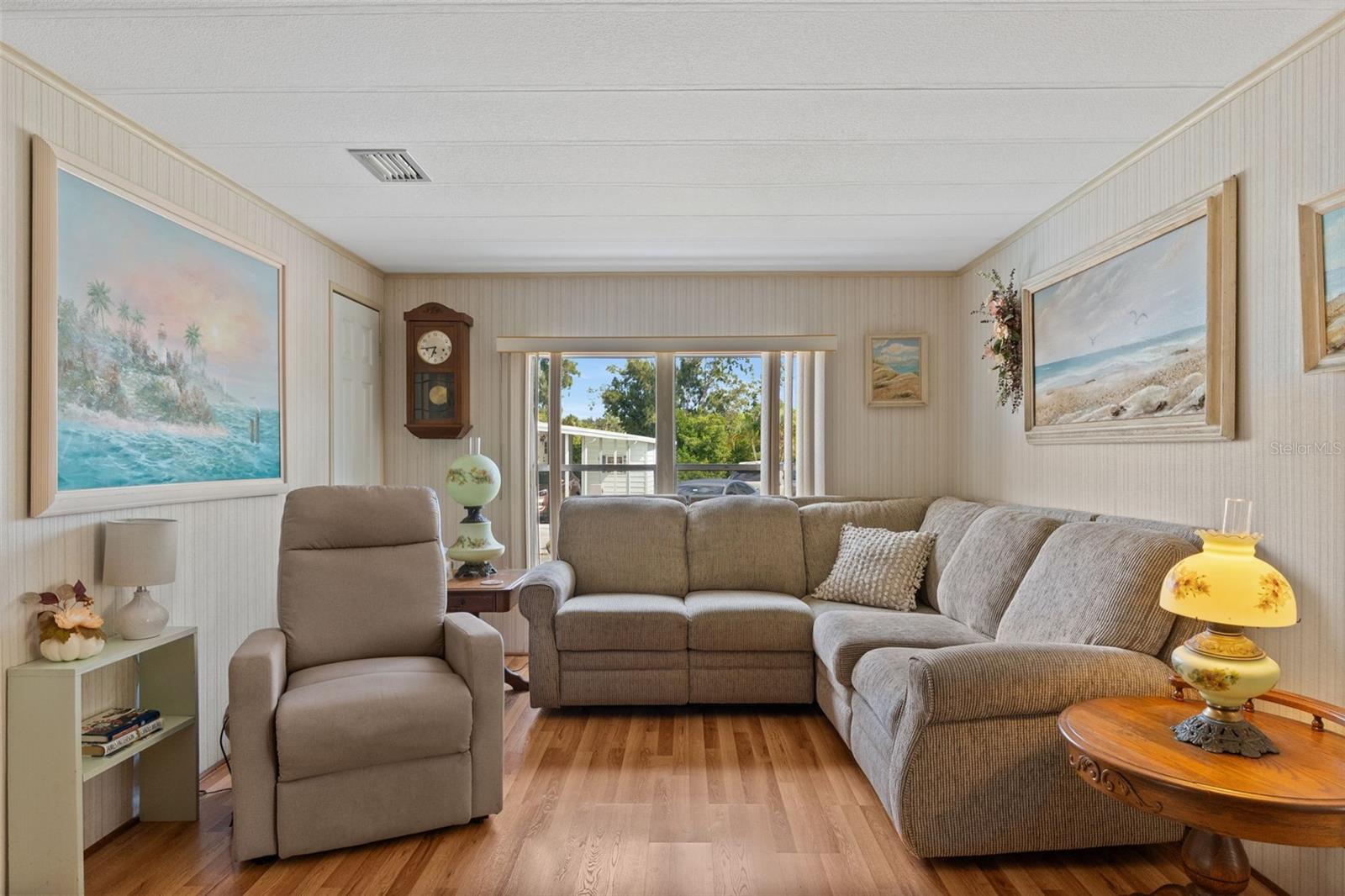 Image 13 of 85 For 199 Martinique Road