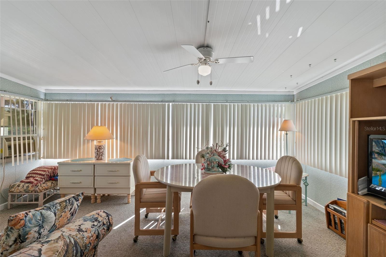 Image 14 of 85 For 199 Martinique Road