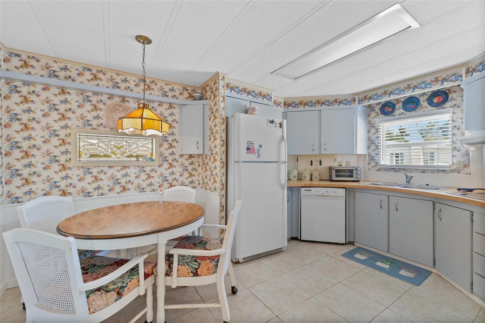 Image 18 of 85 For 199 Martinique Road