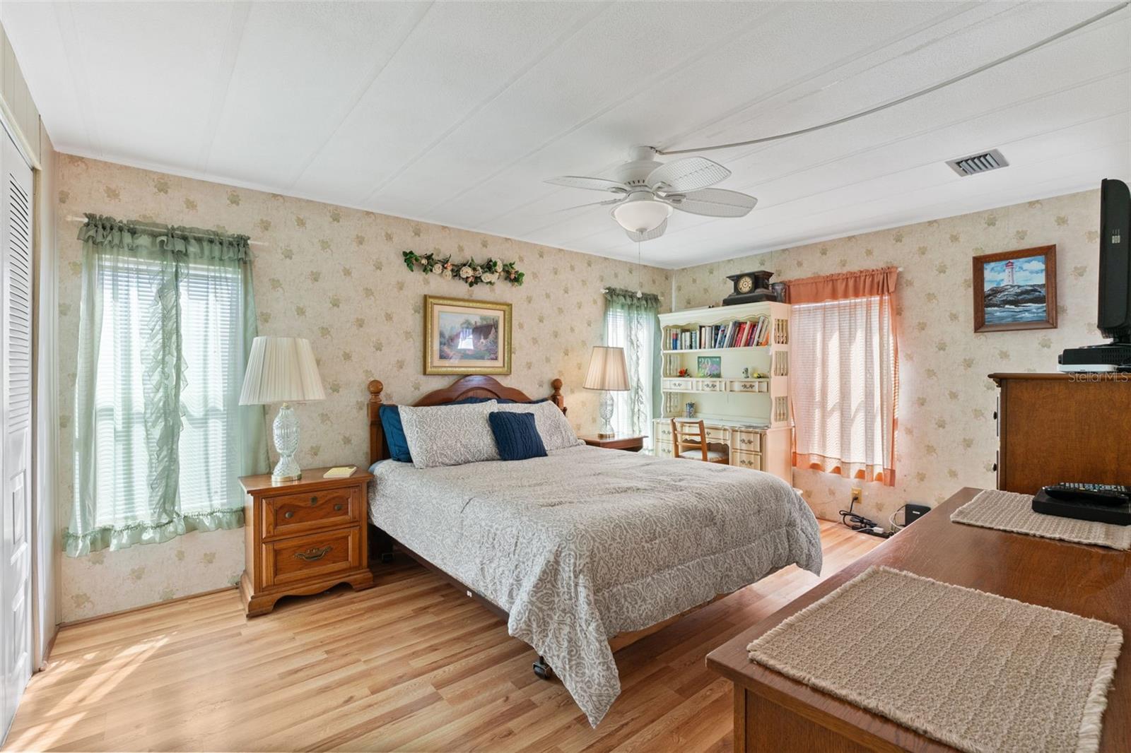 Image 23 of 85 For 199 Martinique Road