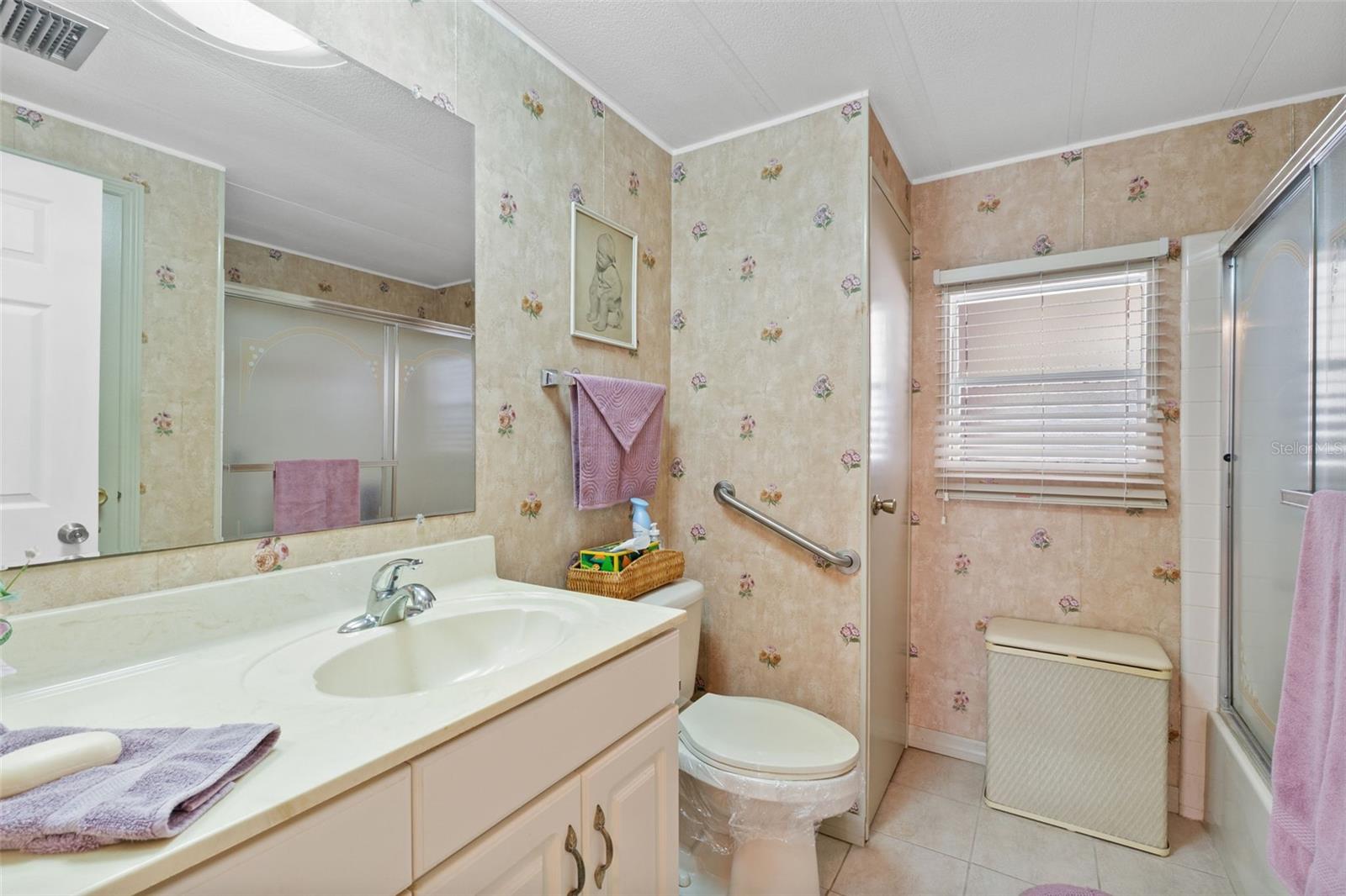 Image 25 of 85 For 199 Martinique Road