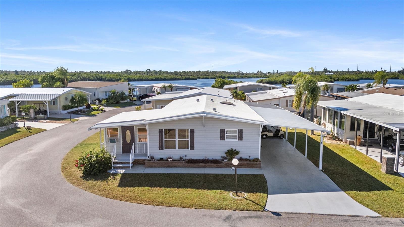 Image 34 of 85 For 199 Martinique Road