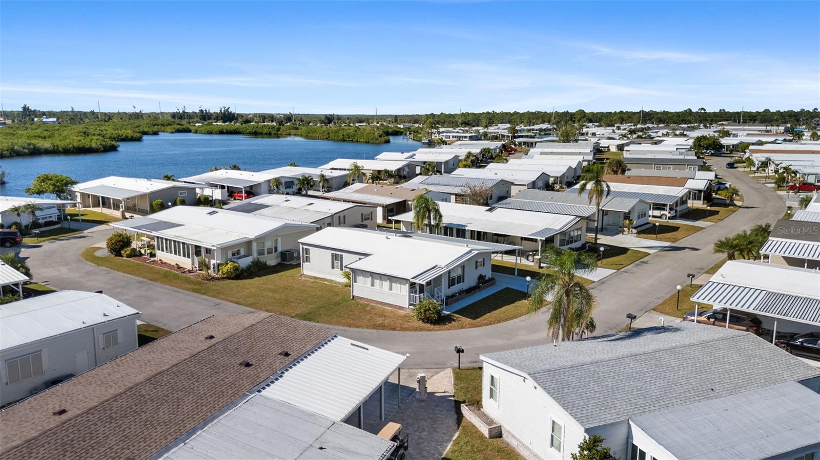 Image 39 of 85 For 199 Martinique Road