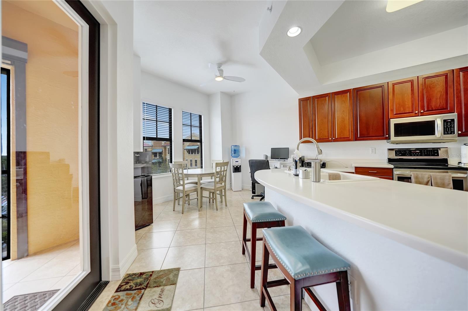 Image 11 of 60 For 99 Vivante Boulevard 412