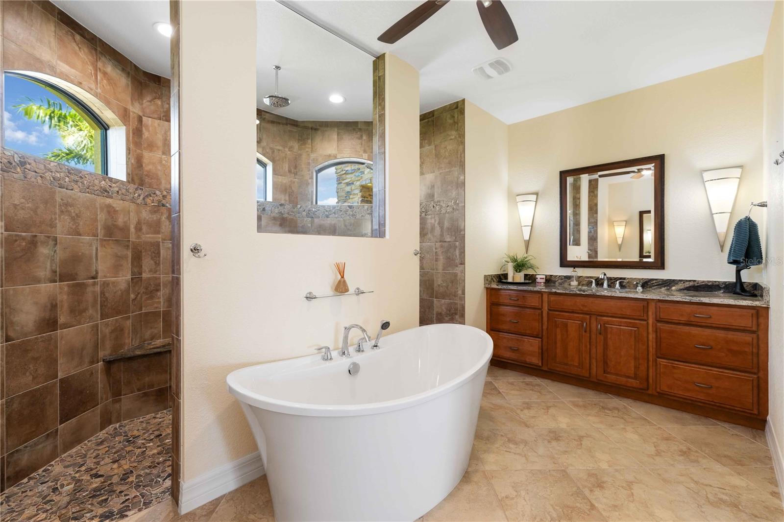 Image 32 of 58 For 11626 Bridle Path Lane