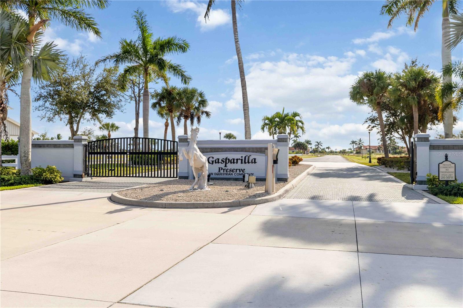 Image 40 of 58 For 11626 Bridle Path Lane