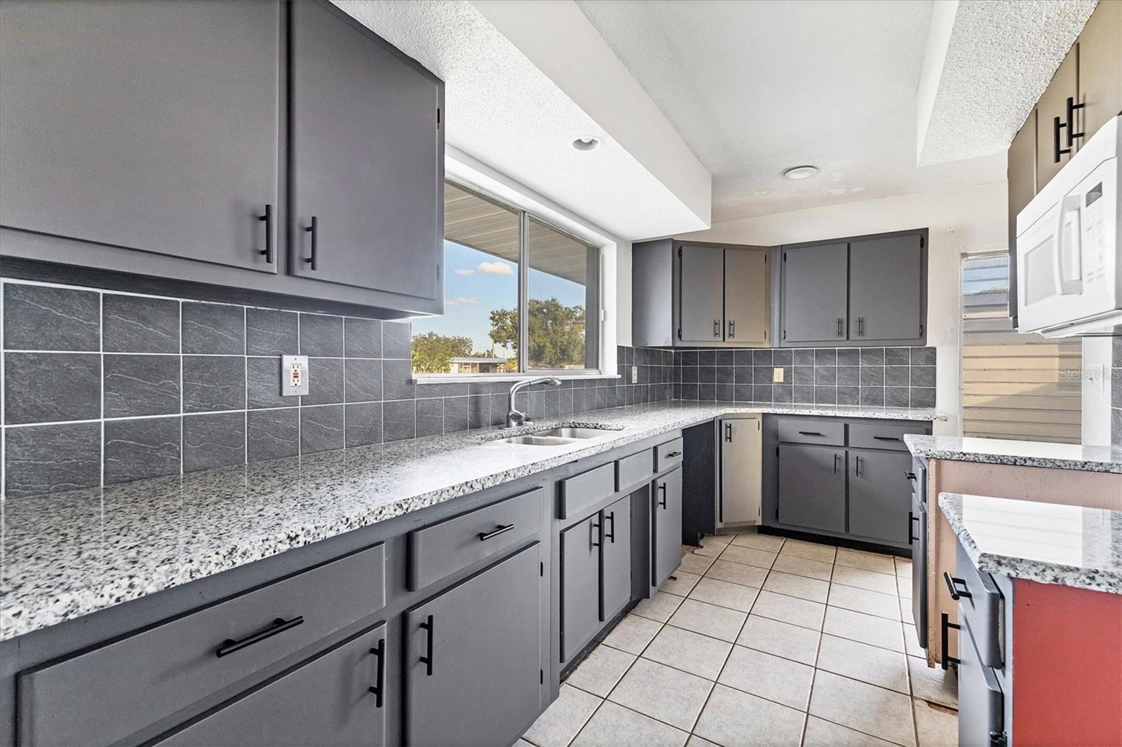 Image 13 of 23 For 2529 Ednor Street