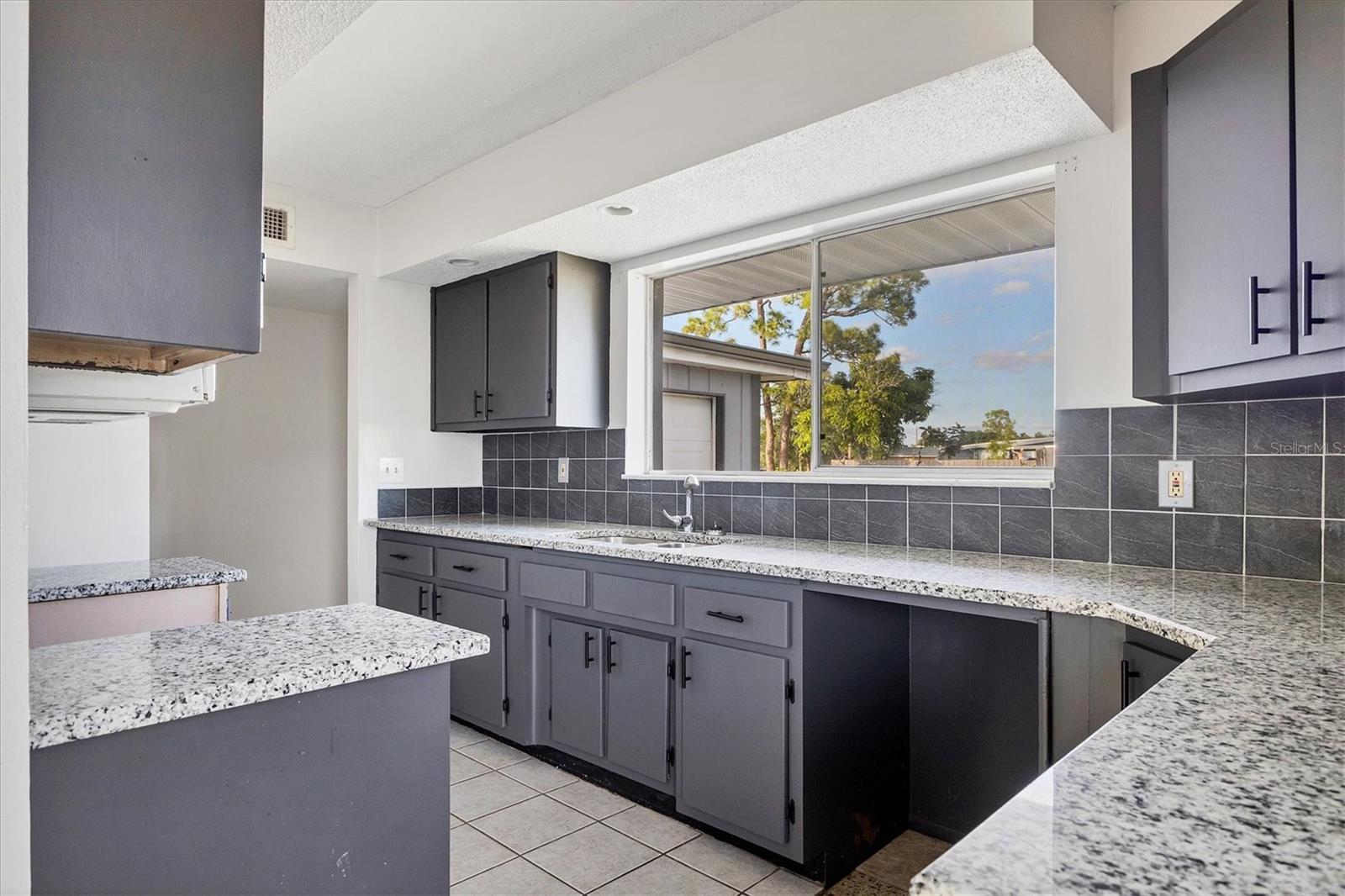 Image 15 of 23 For 2529 Ednor Street